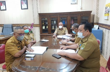 SEKRETARIS DPRD GELAR RAPAT