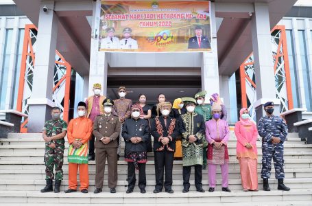 Busana Adat Meriahkan Peringatan Hari Jadi Ketapang ke-604