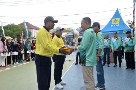 Sambut HUT Bhayangkara ke-76, Bupati Ketapang Buka Turnamen Bola Volly Kapolres Cup 2022