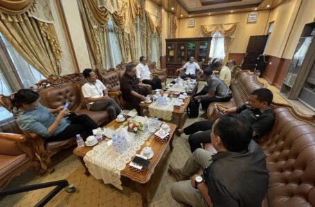 Rapat Konsultasi Pimpinan DPRD dan Pimpinn Fraksi-Frksi DPRD Kabupaten Ketapang
