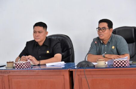 Komisi II DPRD Ketapang menggelar Rapat Kerja