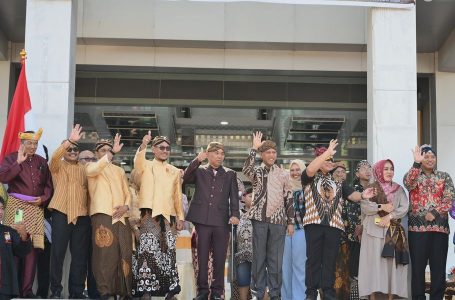 Ketua DPRD Ketapang, M Febriadi, Menghadiri Grebeg Suro