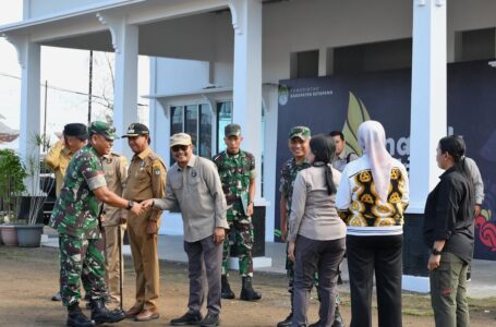 Danrem 121/Abw Memimpin Apel Pemberangkatan Sekaligus Melepas Rombongan Napak Tilas