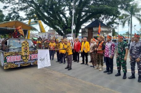 Ketua DPRD Ketapang Hadiri Pembukaan Pentas Seni Budaya Dayak Kabupaten Ketapang
