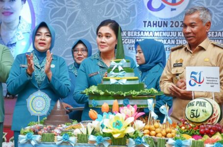 Peringatan Hari Kesatuan Gerak (HKG) Pemberdayaan Kesejahteraan Keluarga (PKK) yang ke-51