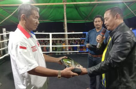 KEJUARAAN TINJU SABUK KETUA DPRD DI GELAR DI SIMPANG DUA