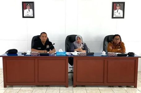 KOMISI III DPRD LAKUKAN RAPAT KERJA DENGAN PERUMDA KPM