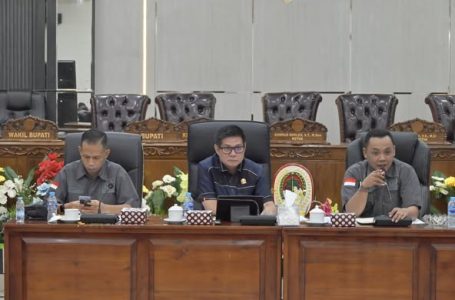 KOMISI IV DPRD KETAPANG GELAR RDPU BAHAS TUNJANGAN PROFESI GURU