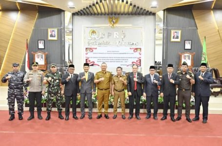 APAT PARIPURNA DPRD KABUPATEN KETAPANG DALAM RANGKA PENYAMPAIAN PIDATO PERTAMA BUPATI KETAPANG TERPILIH HASIL PEMILIHAN KEPADA DAERAH SERENTAK TAHUN 2024 MASA JABATAN TAHUN 2025-2030