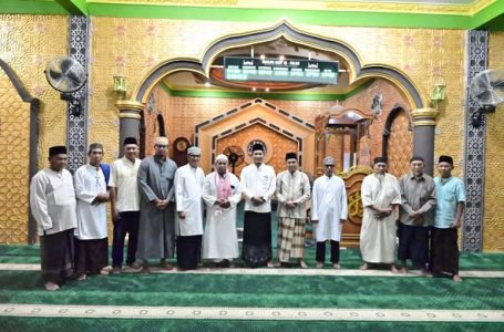 Ketua DPRD Ketapang Gelar Buka Puasa Bersama dan Silaturahmi Antar Tokoh Agama dan Masyarakat