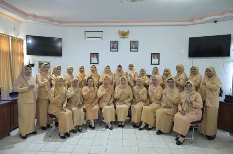 DWP SEKRETARIAT DPRD KETAPANG GELAR PERTEMUAN RUTIN BULANAN, BAHAS EVALUASI DAN AGENDA KEGIATAN KE DEPAN