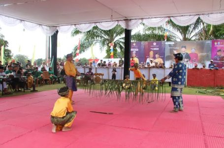 Cabang Kutemare dipertandingkan dalam Festival Pencak Silat Tradisional Kampoeng Tanjung Pure