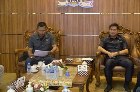 Ketua DPRD Pimpin Rapat Banmus Penyusunan Jadwal Kegiatan Oktober 2025