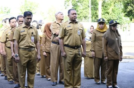 Apel Pagi Di Lingkungan Sekretariat DPRD Kabupaten Ketapang Tekankan Kedisiplinan dan Semangat Kerja.