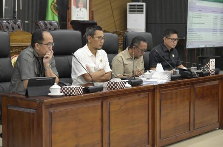 DPRD KETAPANG SEPAKATI PENINGKATAN TARGET PAD, PEMBAHASAN APBD 2026 BERLANJUT BESOK DENGAN OPD TEKNIS