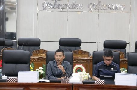 Banggar DPRD Rapat Finalisasi Dengan TAPD Bahas Raperda APBD 2026
