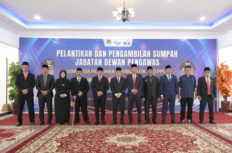 Ketua DPRD Ketapang Hadiri Pelantikan Dewan Pengawas LPPL Radio Kabupaten Ketapang