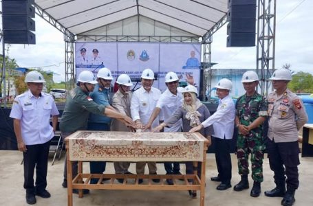 Ketua DPRD dan Komisi III Hadiri Peresmian IPA PDM-1 dan HUT ke-40 Perumda Tirta Pawan