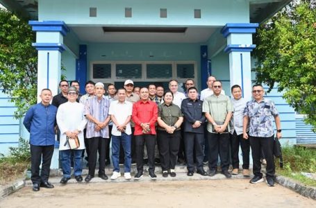 Wakil Ketua DPRD Ketapang Dampingi Wagub Kalbar Tinjau Pelabuhan Perikanan Sukabangun