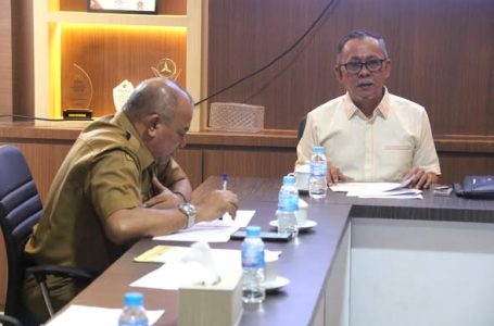 WAKIL KETUA DPRD KETAPANG PIMPIN RAPAT BAMUS