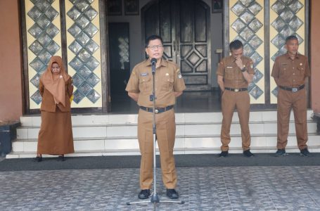 APEL PAGI SENIN: SEKRETARIAT DPRD TEKANKAN KEDISIPLINAN DAN KEBERSIHAN LINGKUNGAN KERJA