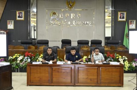 Pansus  DPRD Kabupaten Ketapang Gelar Rapat Internal Finalisasi LKPJ Bupati Tahun Anggaran 2025