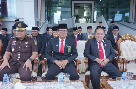 Pimpinan DPRD Ketapang Hadiri Upacara Hari Otonomi Daerah ke-30, Tegaskan Komitmen Pelayanan Publik