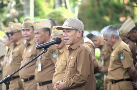 Sekretariat DPRD Kabupaten Ketapang Hadiri Apel Gabungan OPD di Lingkungan Pemerintah Kabupaten Ketapang