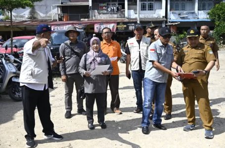 Komisi III DPRD Tinjau Lokasi Pedagang Pasar Melati dan Pedagang Pasar Tuan-Tuan