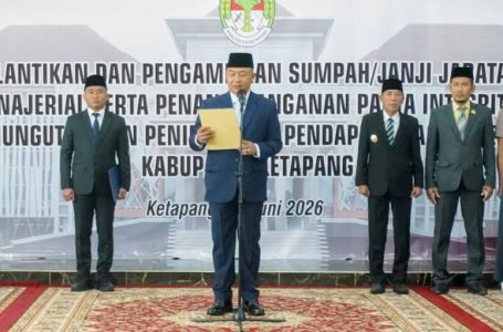 Ketua DPRD Ketapang Hadiri Pelantikan Pejabat Manajerial, Tegaskan Pentingnya Birokrasi Profesional dan Melayani