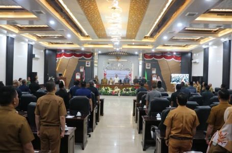 Purna Bhakti H. Agus Hendri dan Dol Hasan, Sekretariat DPRD Ketapang Teguhkan Kebersamaan dan Keberlanjutan Tugas