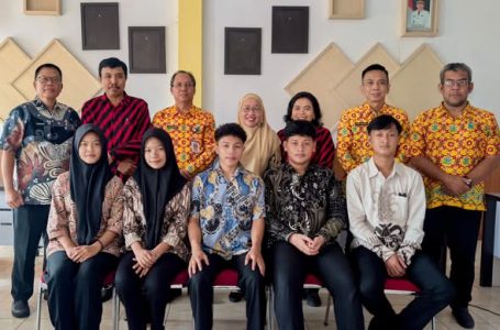 Plt Sekwan Ketapang Terima Siswa SMK Negeri 1 Ketapang